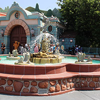 Roger Rabbit Fountain