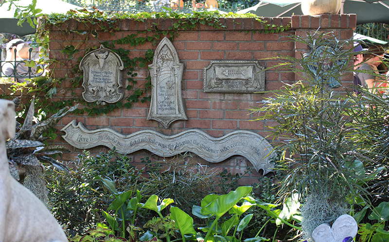 Haunted Mansion Cemetery